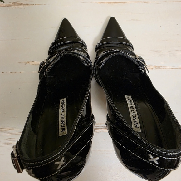 Manolo Blahnik | Black Patent Leather Pumps Sz 36 1/2 - Picture 7 of 11
